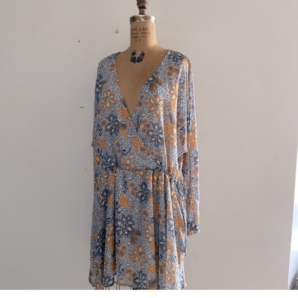 [Free People] Blue Mustard Paisley floral print Oversize Asymmetric Mini Dress. - Picture 10 of 15